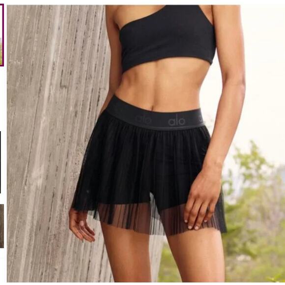 Alo Yoga Mesh Flirty Tennis Skirt Black Balletcore - M - Picture 1 of 7